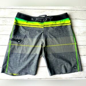 Rip Curl Mick Fanning MF Mirage Ultimate Surf Boardshorts Gray Green Mens 34